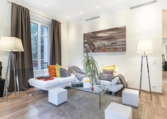 120 M2 Grand Standing Centre Proche Palais Festivals Daire